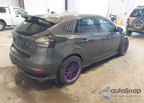 2018 Ford Focus St z USA, uszkodzony, nr VIN 1FADP3L99JL260072